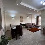 Apartment Overlooking The Nile