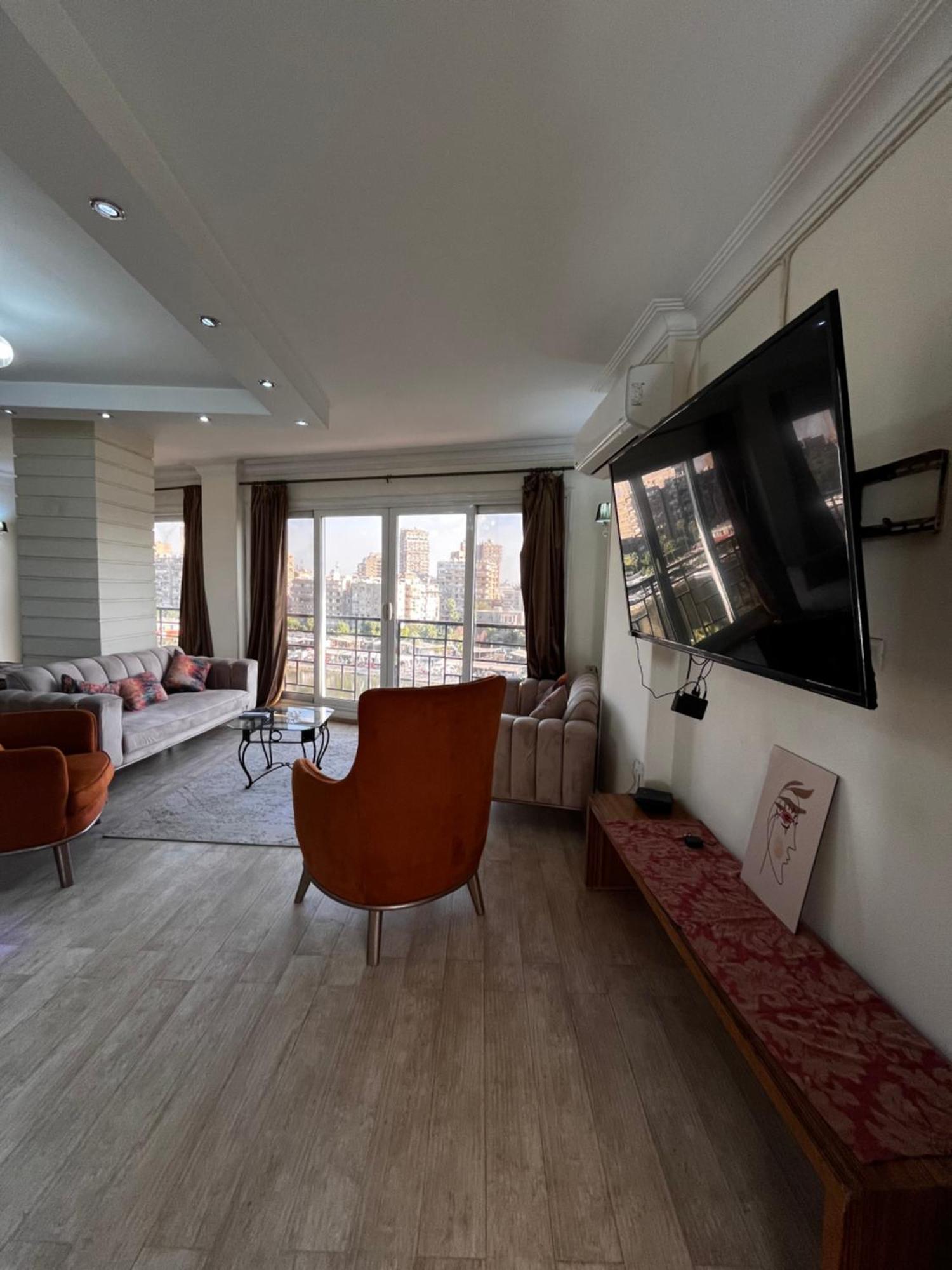 Overlooking The Nile Apartment *